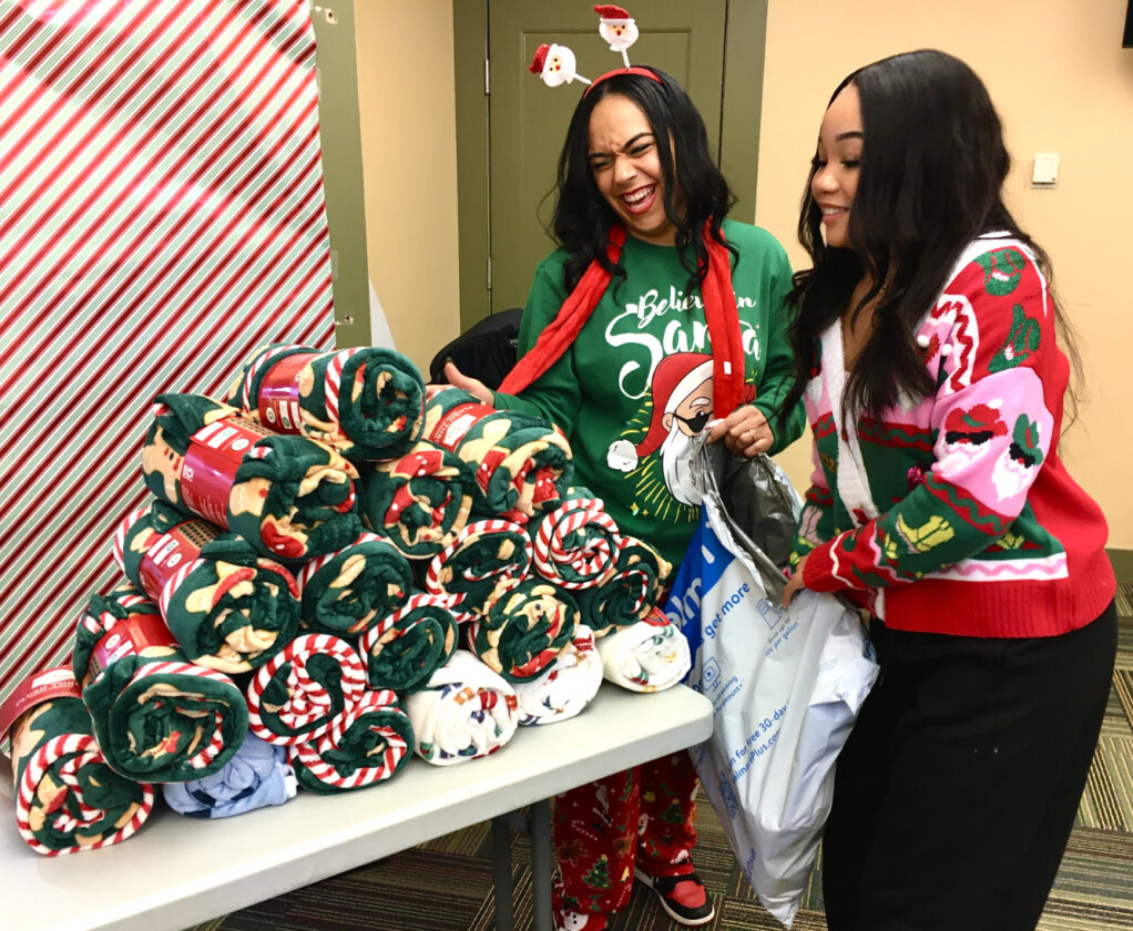 Breakfast with Santa provides holiday cheer